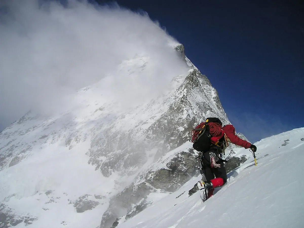 According to research, athletes at very high altitudes may benefit from taking Sildenafil.